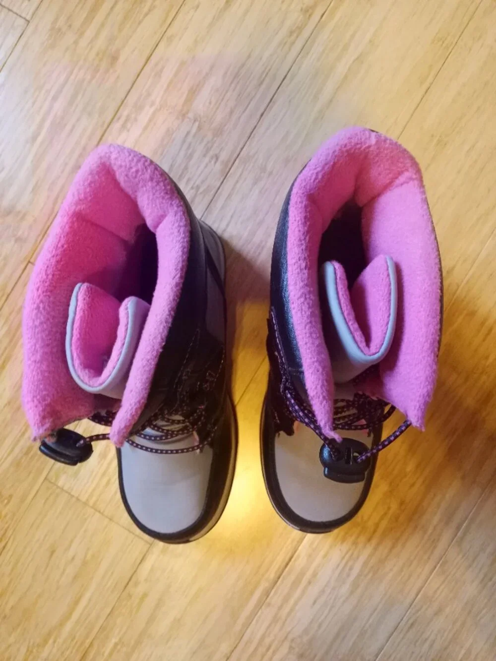 Totes snow boots
